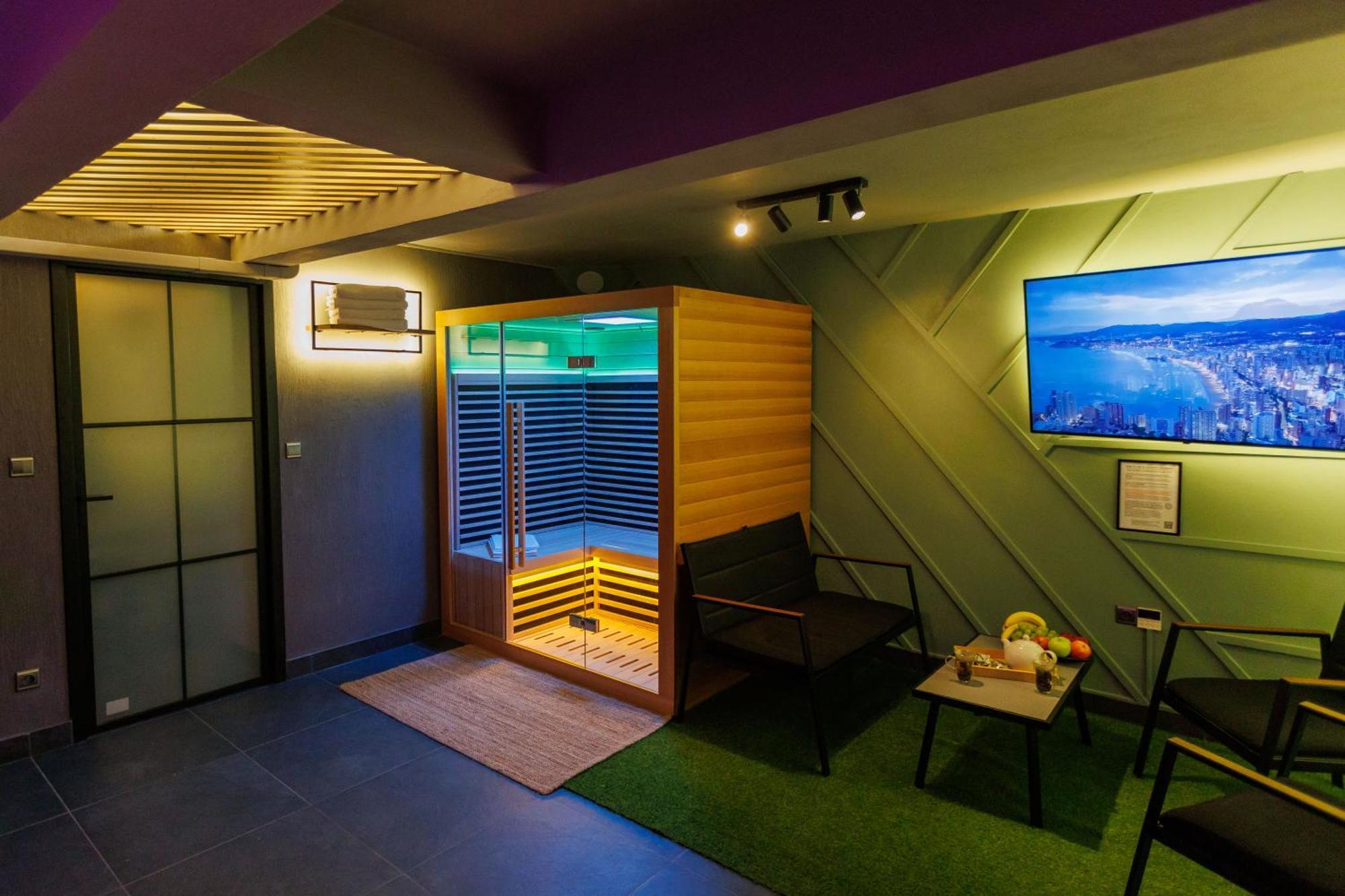 Leo Apartment Suite & Private Spa Zone - Old City Братислава Екстер'єр фото